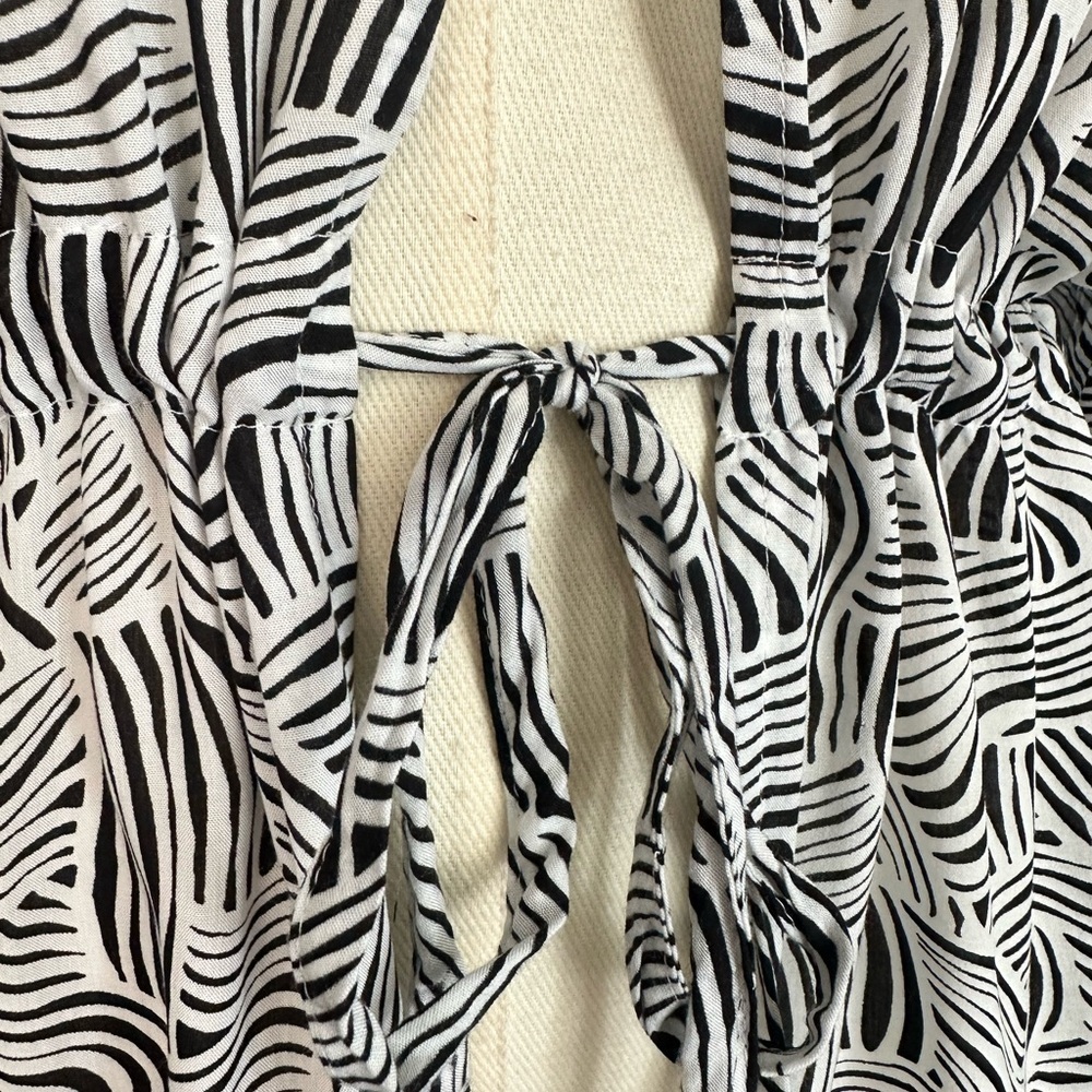 LOFT Black & White Abstract Print Tie-Front Midi Cover Up Dress | Size M/L(1228) - Picture 9 of 14